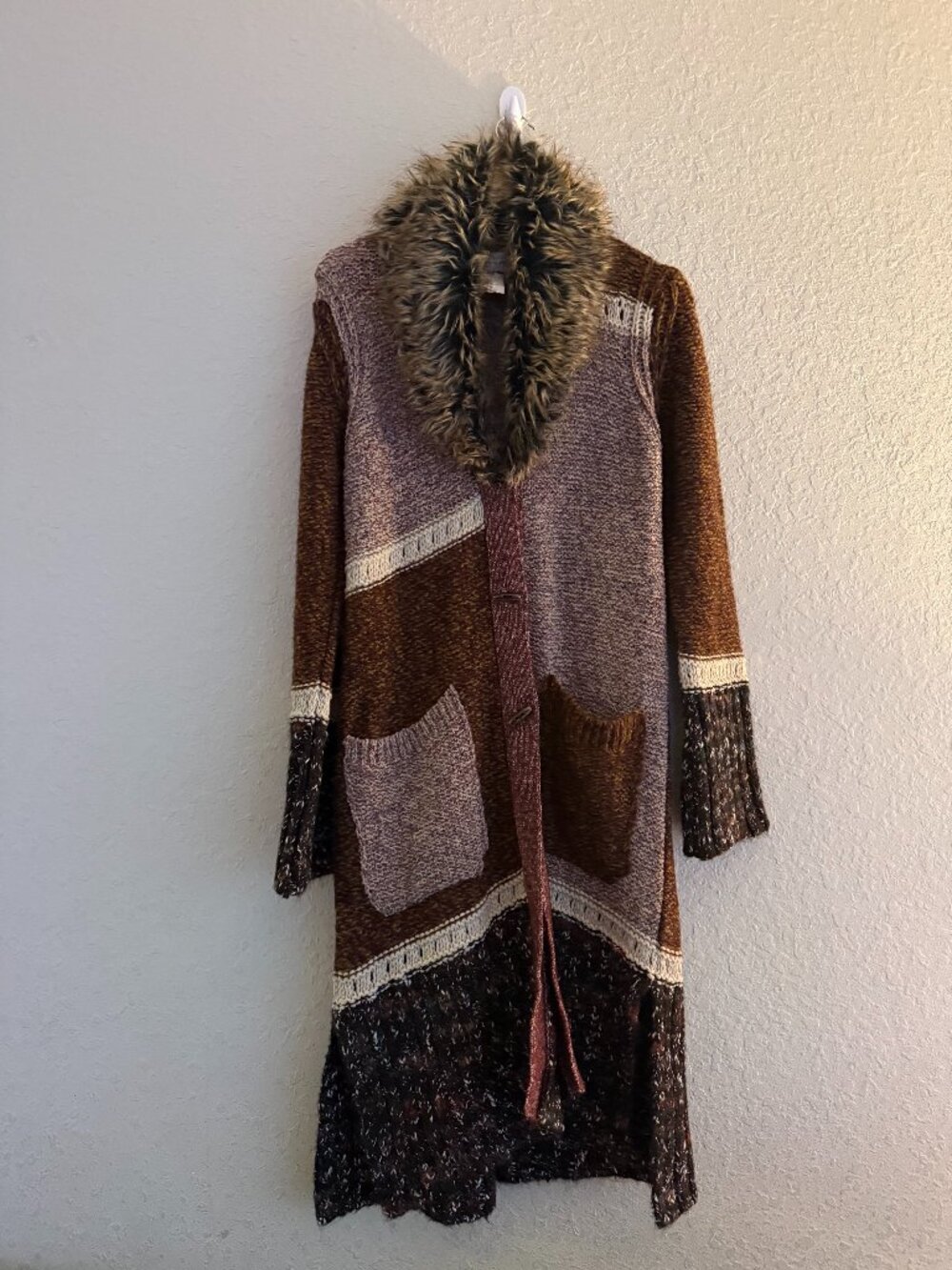 Angel of the North Patchwork Knit Long Cardigan Faux Fur Collar Brown Size Large - Picture 2 of 8